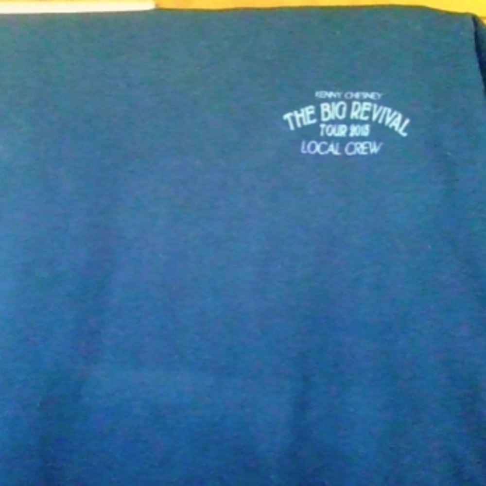 Kenny Chesney The Big Revival Tour XL Crew T-Shirt